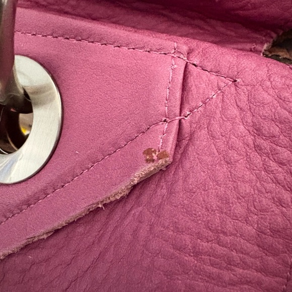 B. Makowsky Pink Leather Shoulder Bag - Picture 11 of 12
